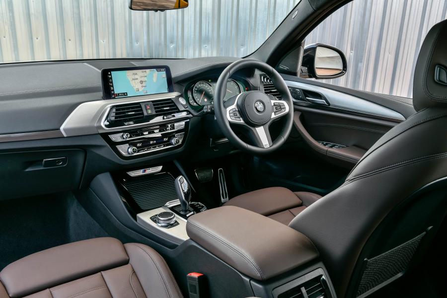 Интерьер BMW X3 M40d (G01) 2019 года  (ZA) (фото 27 из 31)